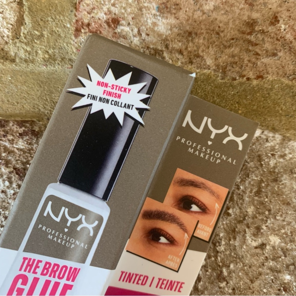 ✨$7✨ NYX Professional Makeup | The Brow Glue | Taupe - Picture 2 of 7